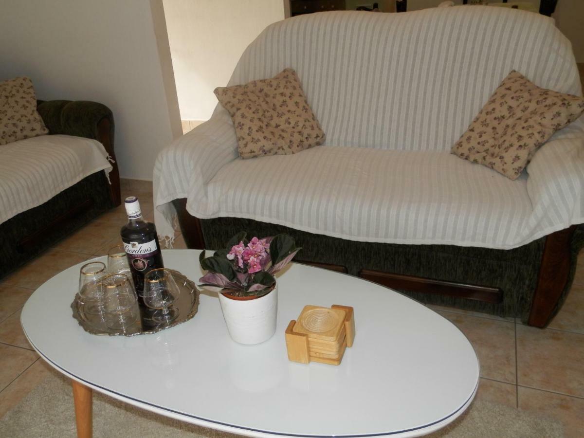 Apartment Slavica Лозовац Экстерьер фото