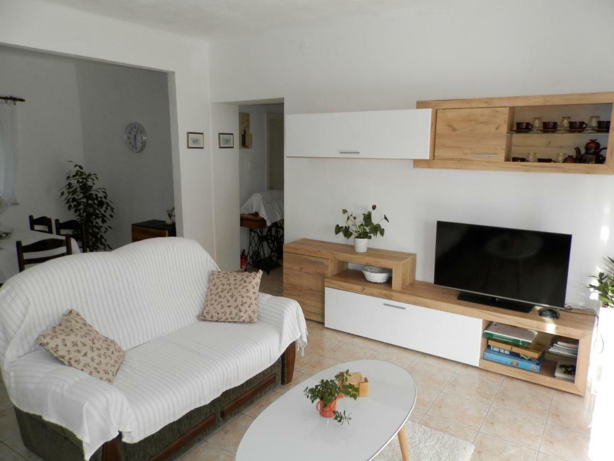 Apartment Slavica Лозовац Экстерьер фото